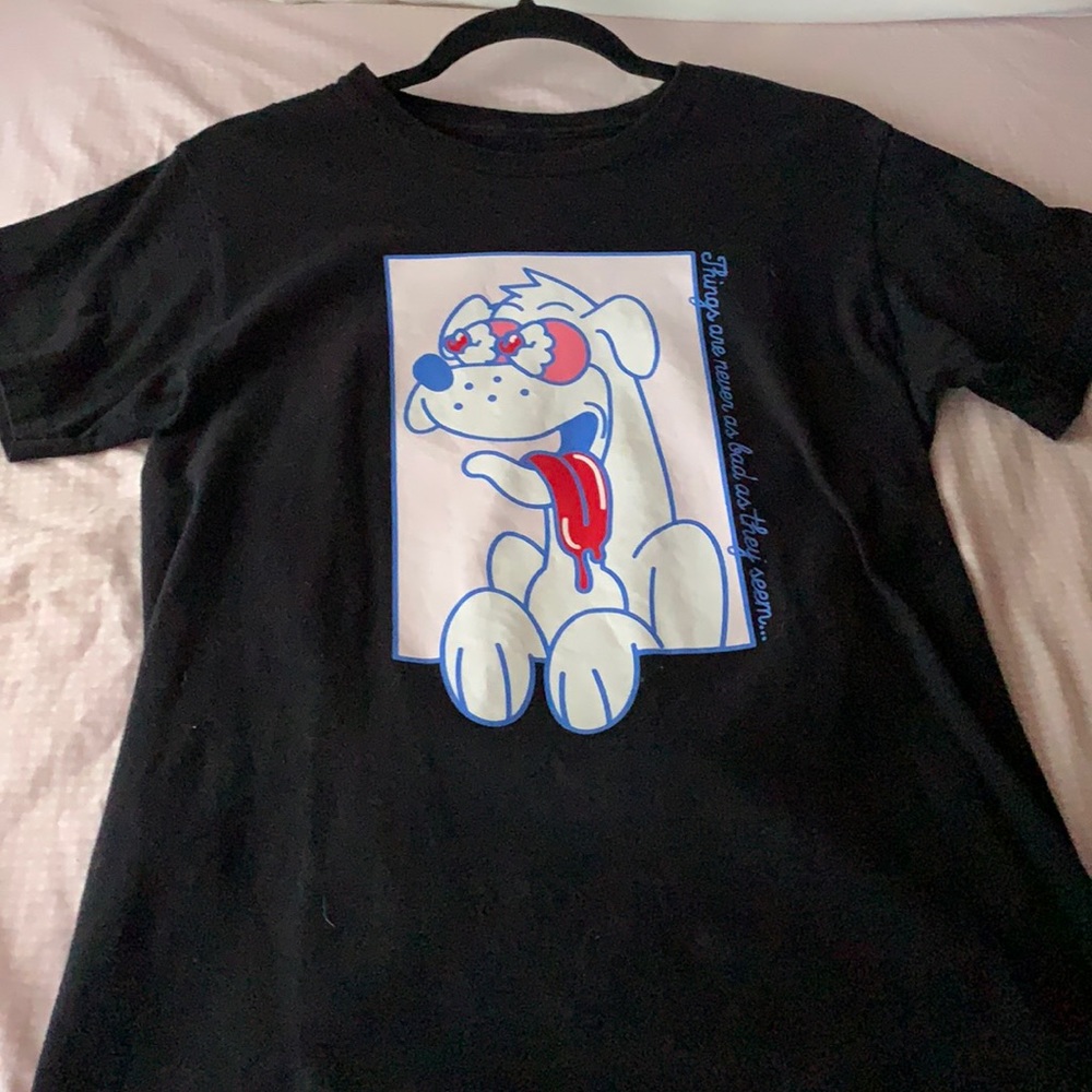 Im selling a tshirt from Zumiez